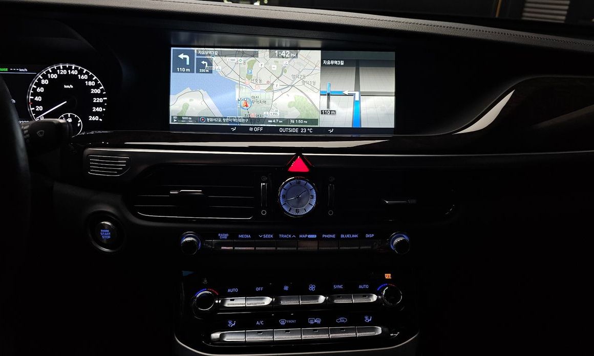 Genesis EQ900 2016