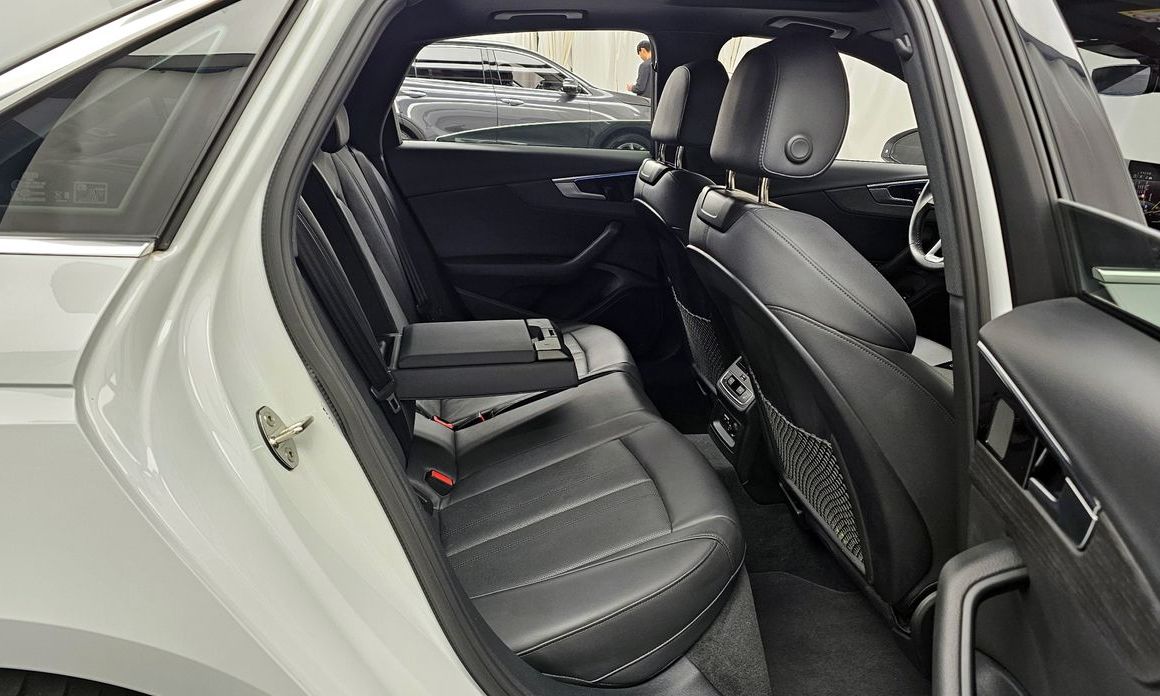Audi A4 2023