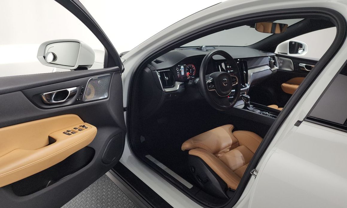 Volvo V60 2020