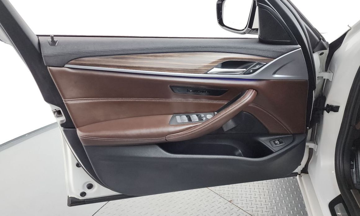 BMW 5-Series 2019