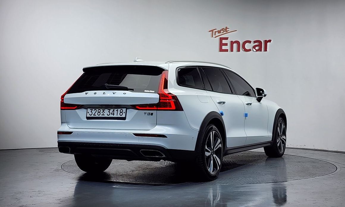 Volvo V60 2020