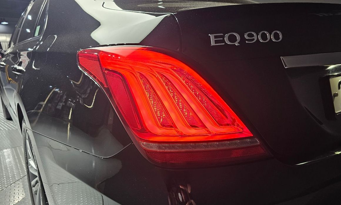 Genesis EQ900 2016