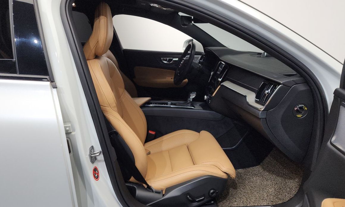Volvo V60 2020