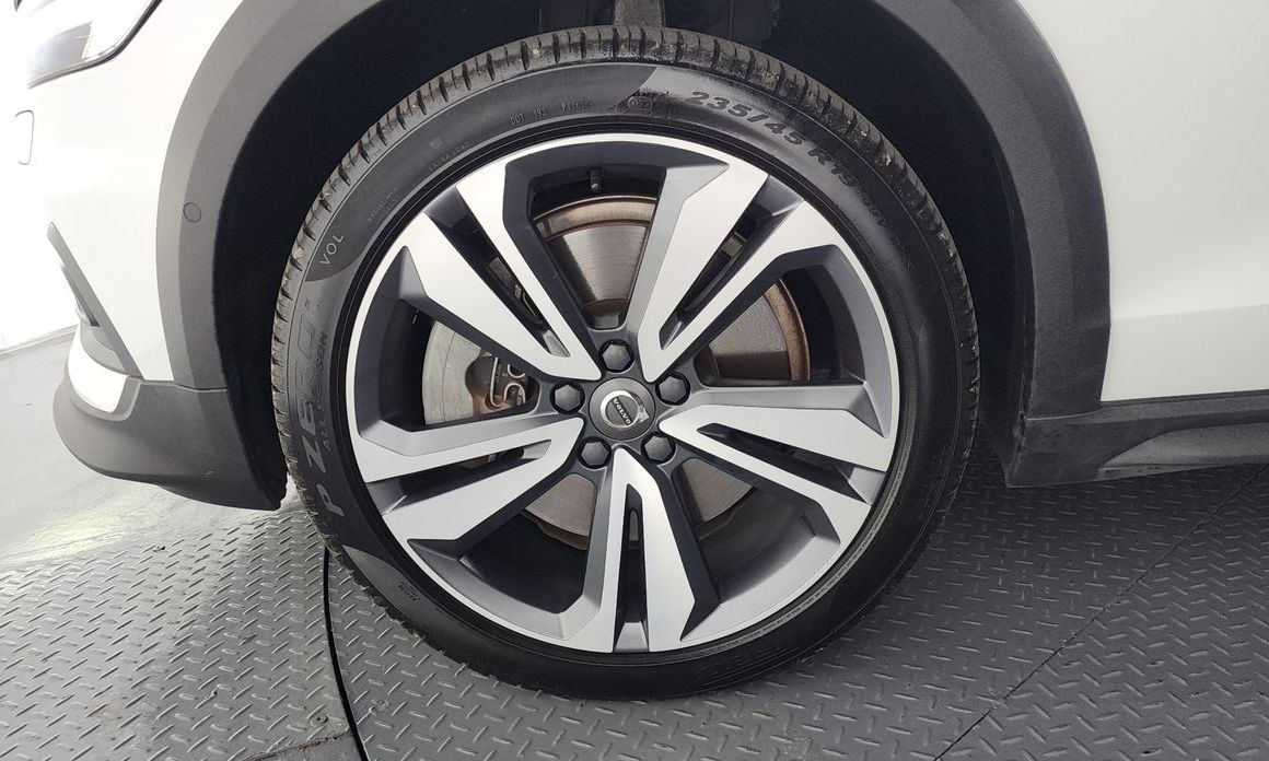 Volvo V60 2020