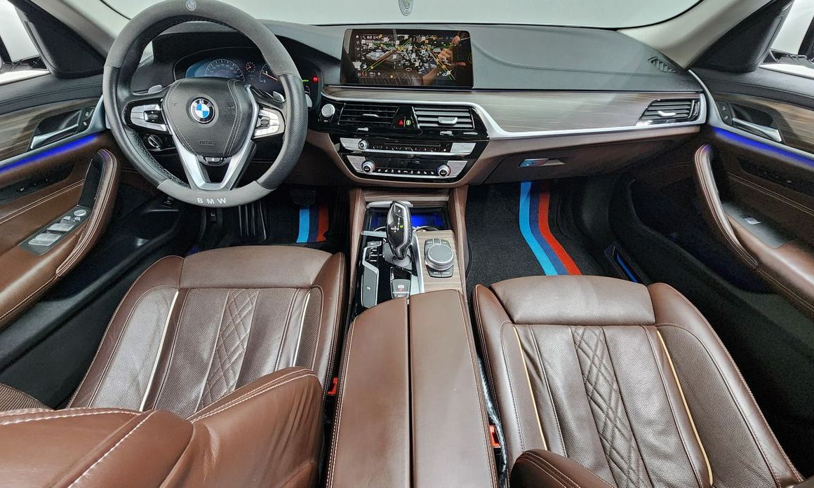 BMW 5-Series 2019