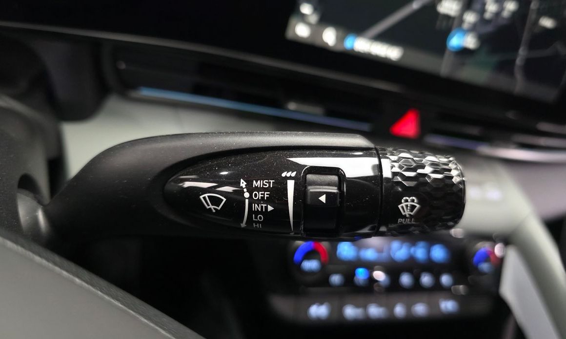 Hyundai AVANTE 2025