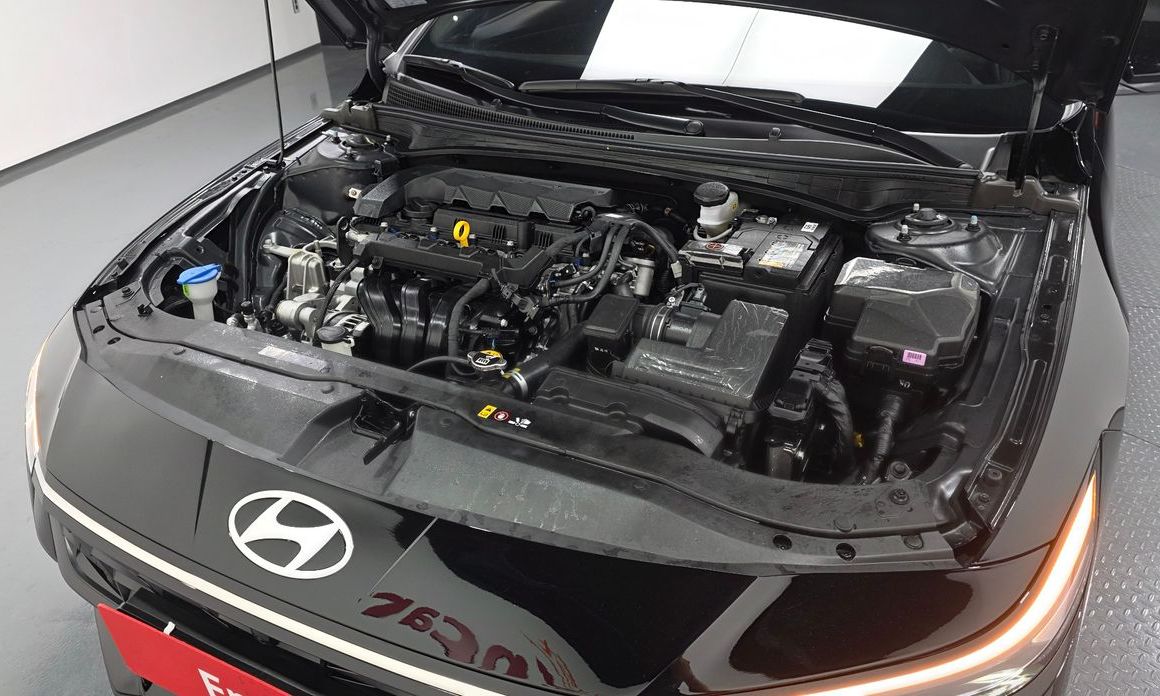 Hyundai AVANTE 2025