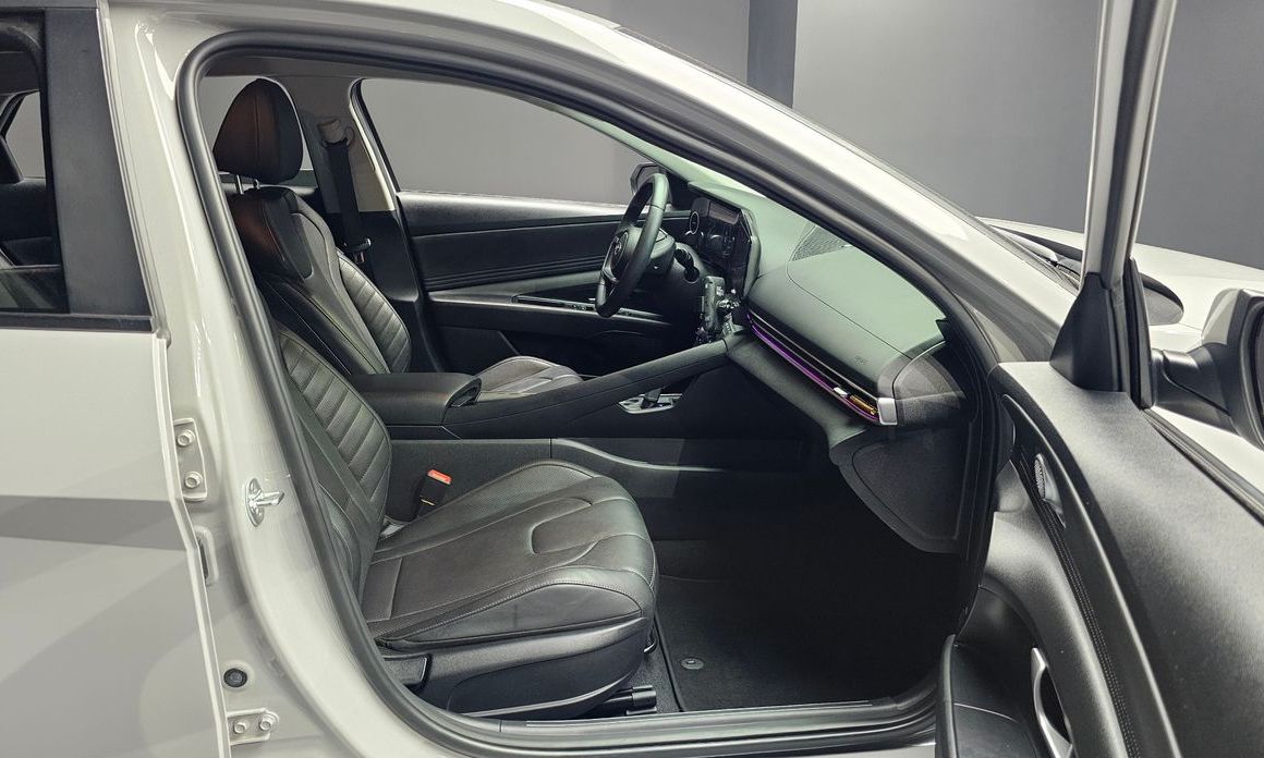 Hyundai AVANTE 2022