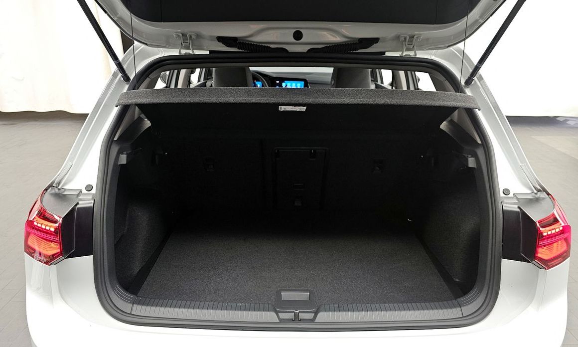 Volkswagen Golf 2024