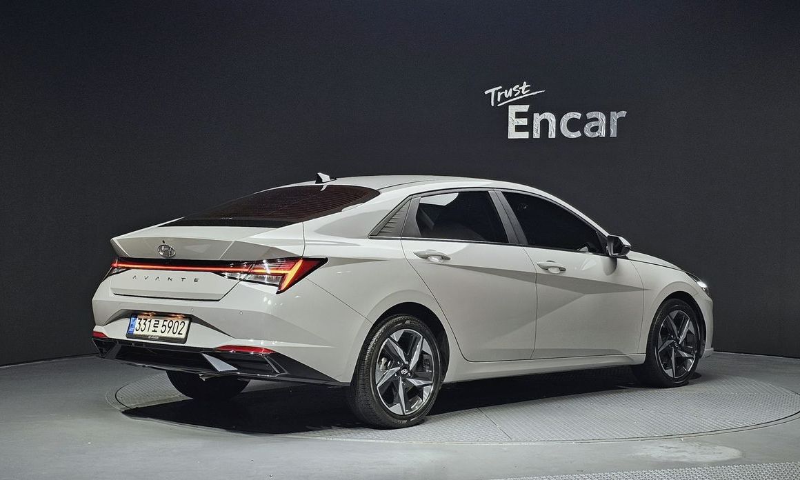 Hyundai AVANTE 2022