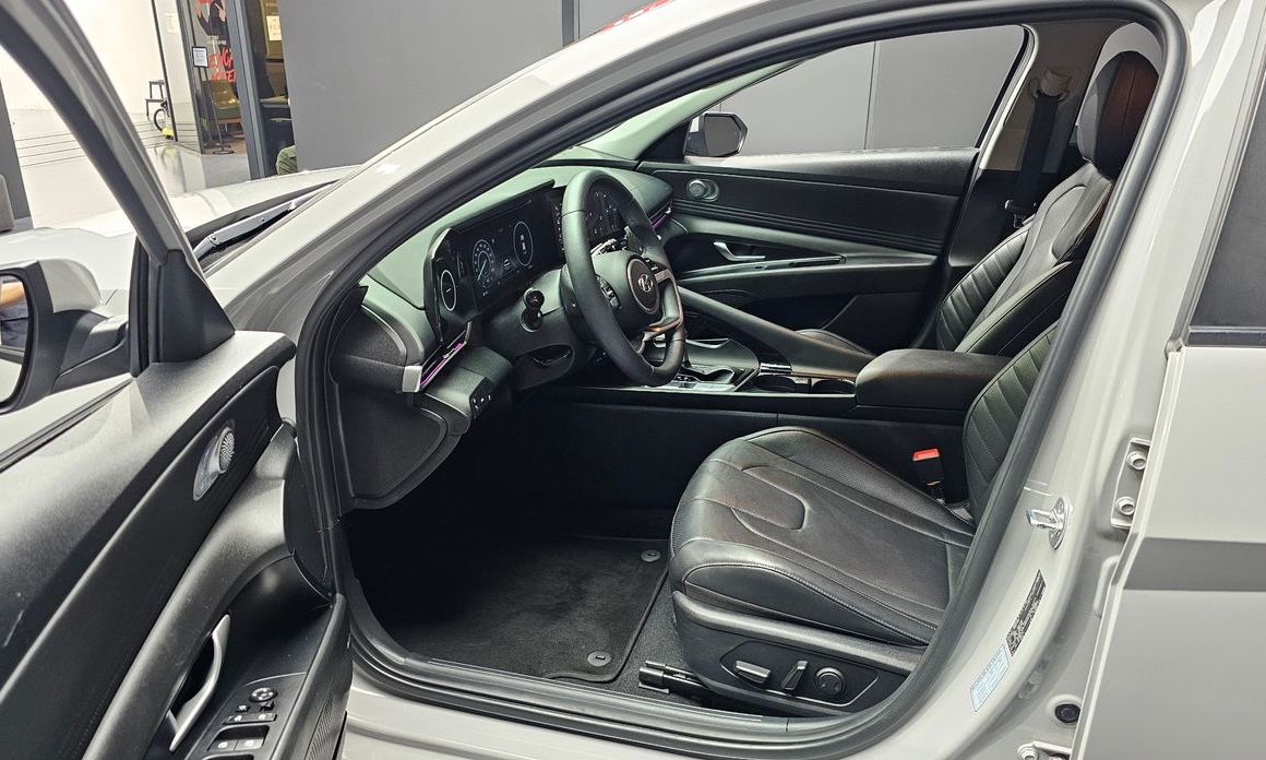 Hyundai AVANTE 2022