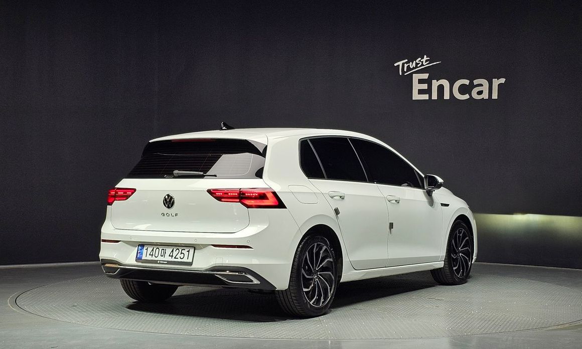 Volkswagen Golf 2024
