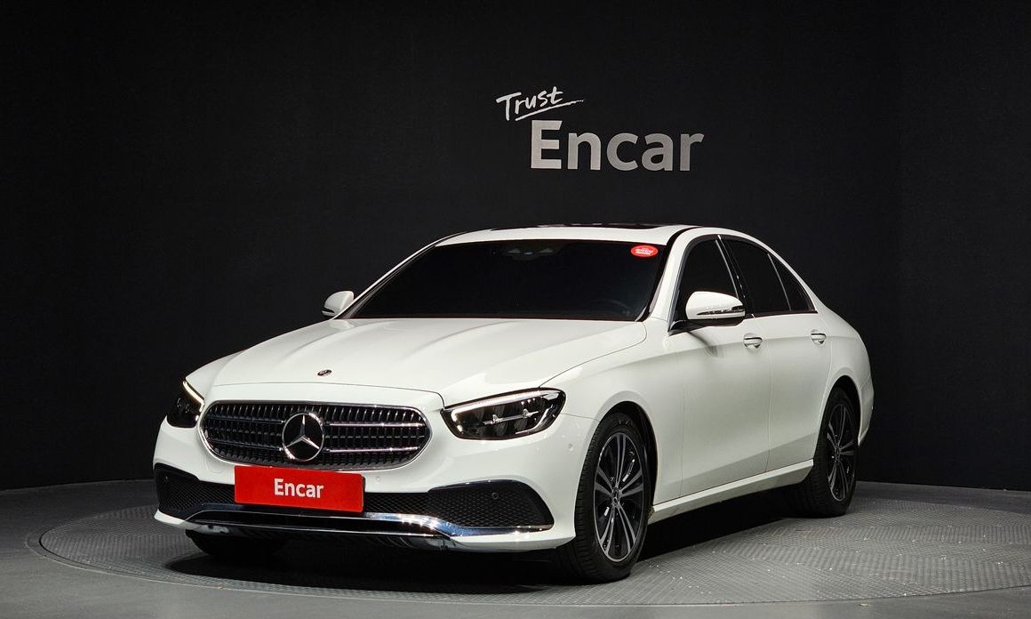 Mercedes-Benz E-Class 2021