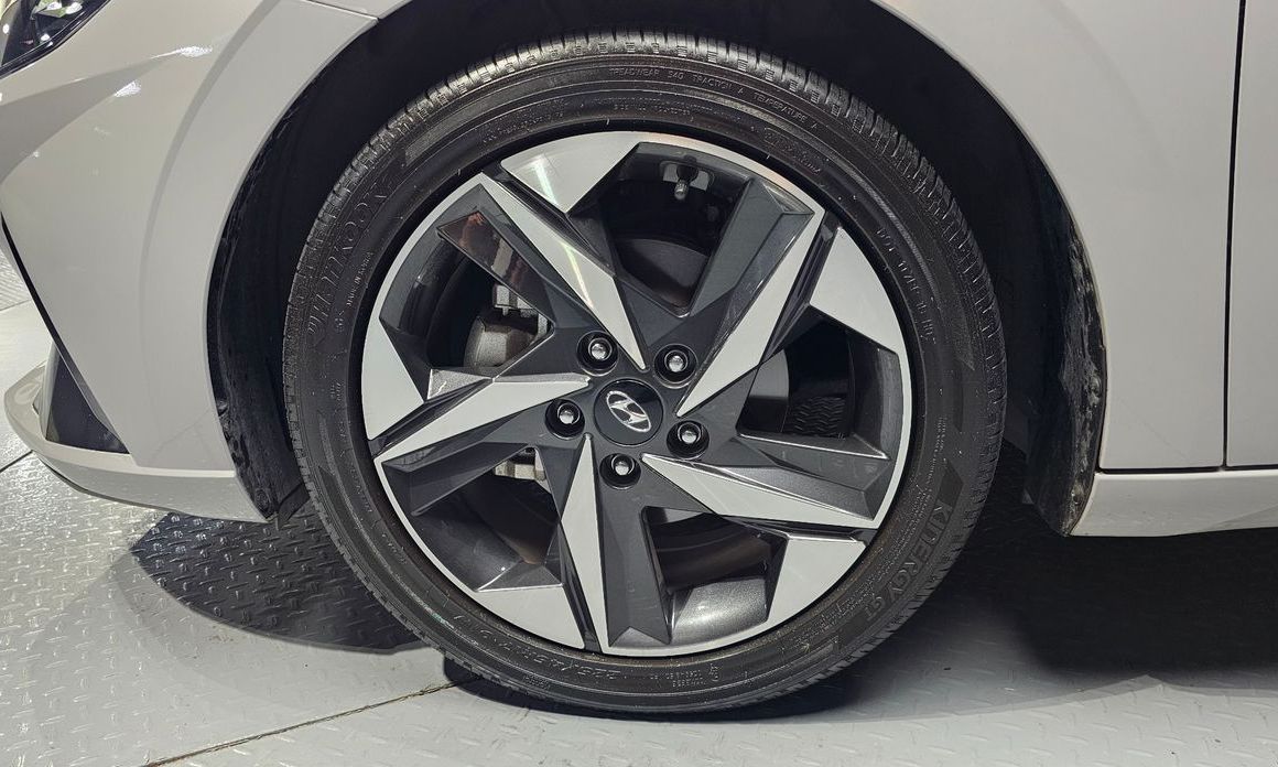 Hyundai AVANTE 2022