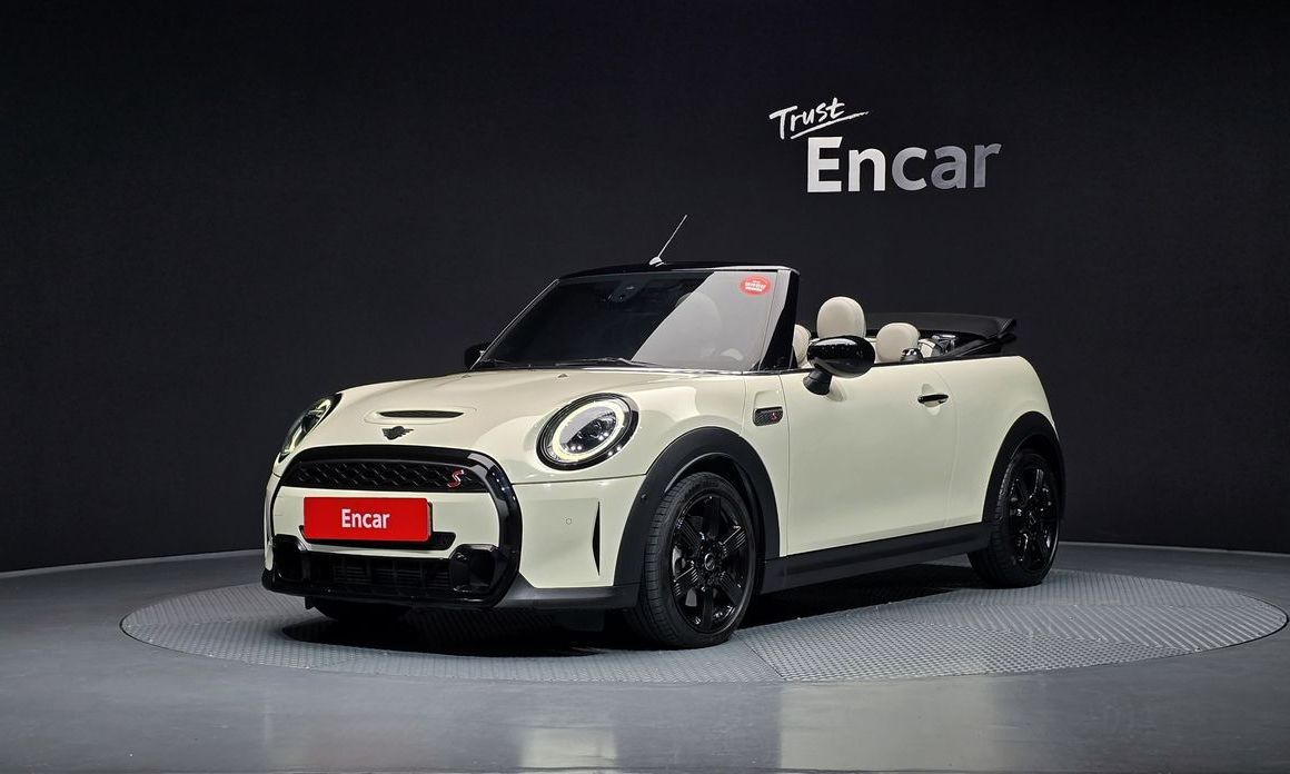 Mini Cooper Convertible 2023