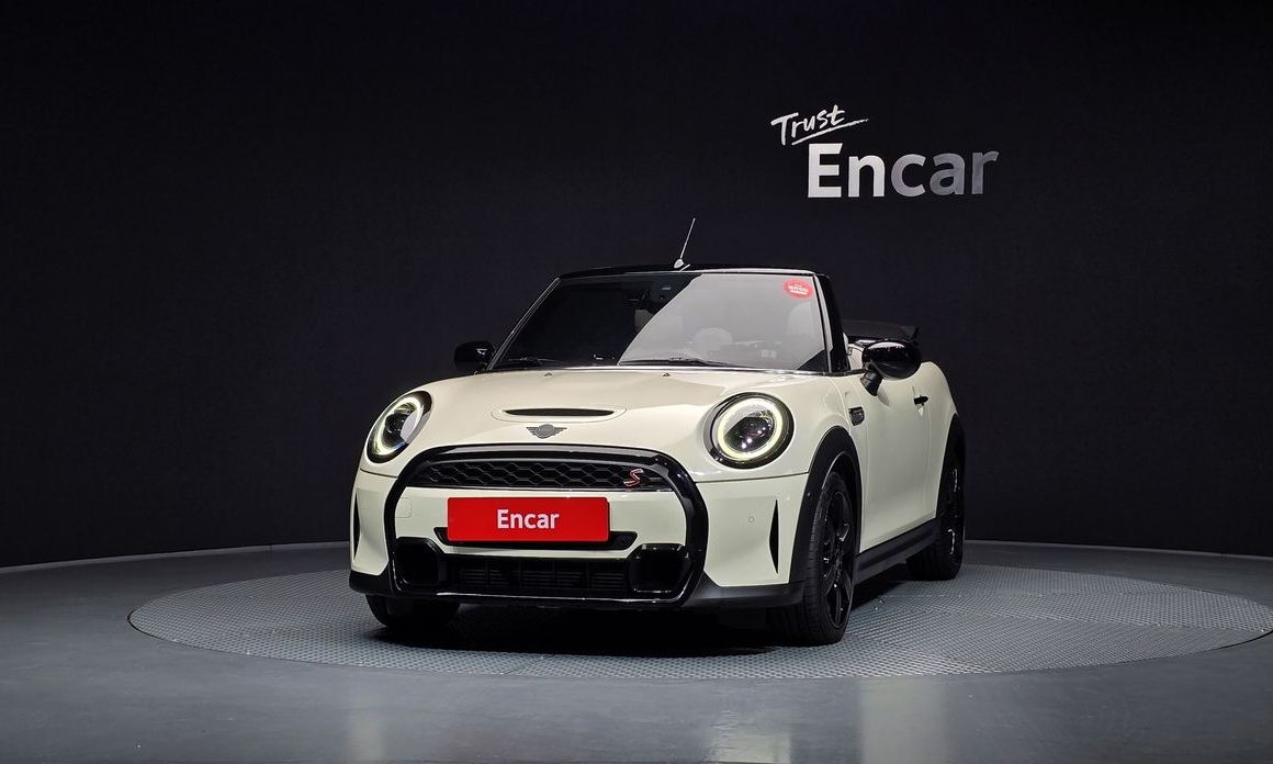 Mini Cooper Convertible 2023