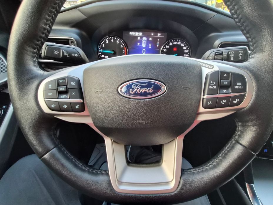 Ford Explorer 2021