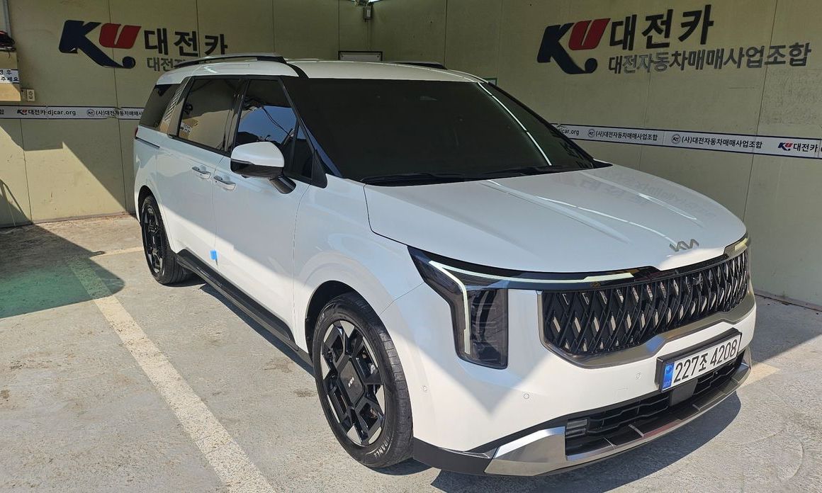 Kia Canival 2025
