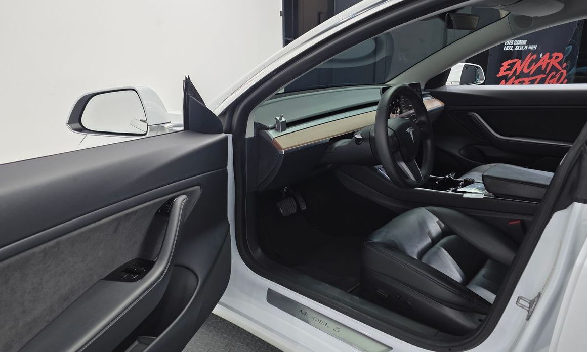 Tesla Model 3 2020