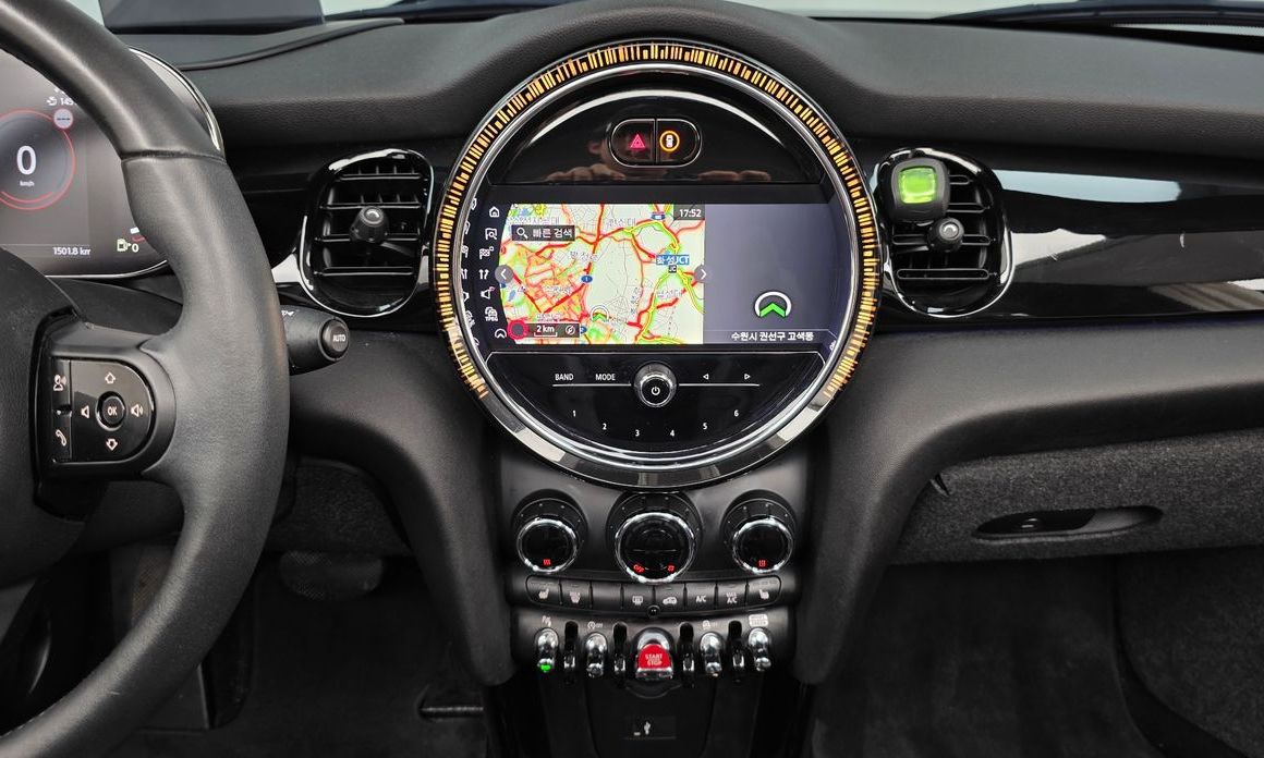 Mini Cooper Convertible 2024