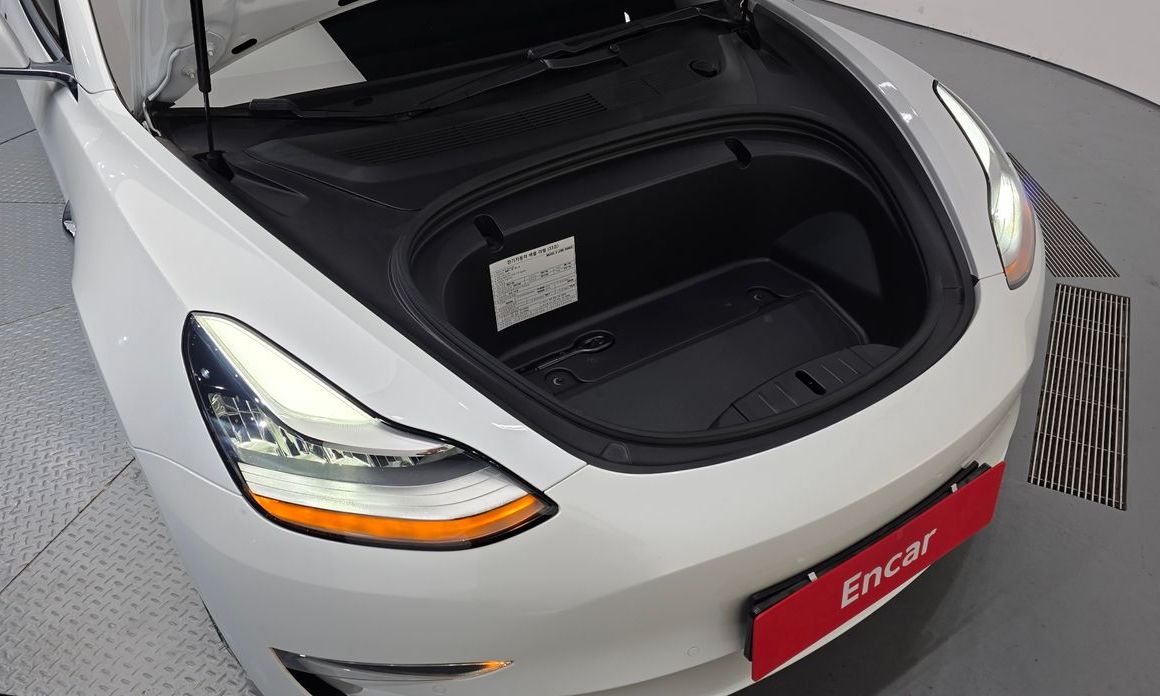 Tesla Model 3 2020