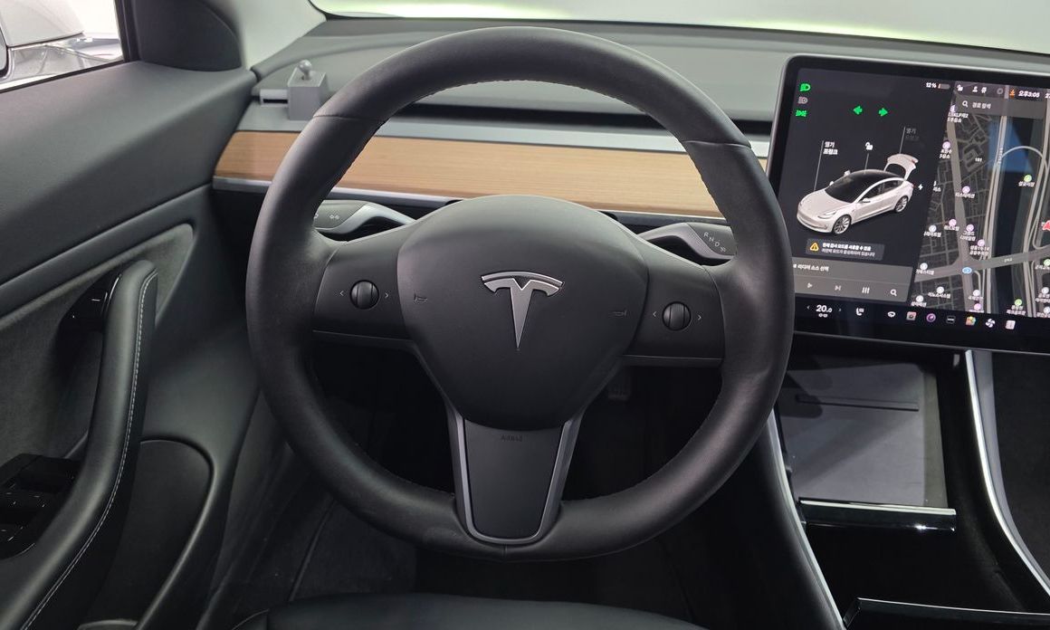 Tesla Model 3 2020