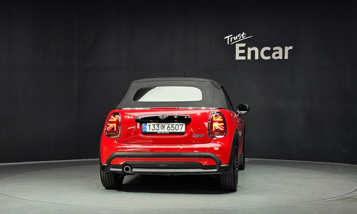 Mini Cooper Convertible 2024