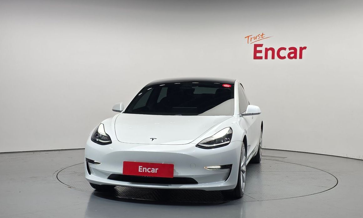 Tesla Model 3 2020