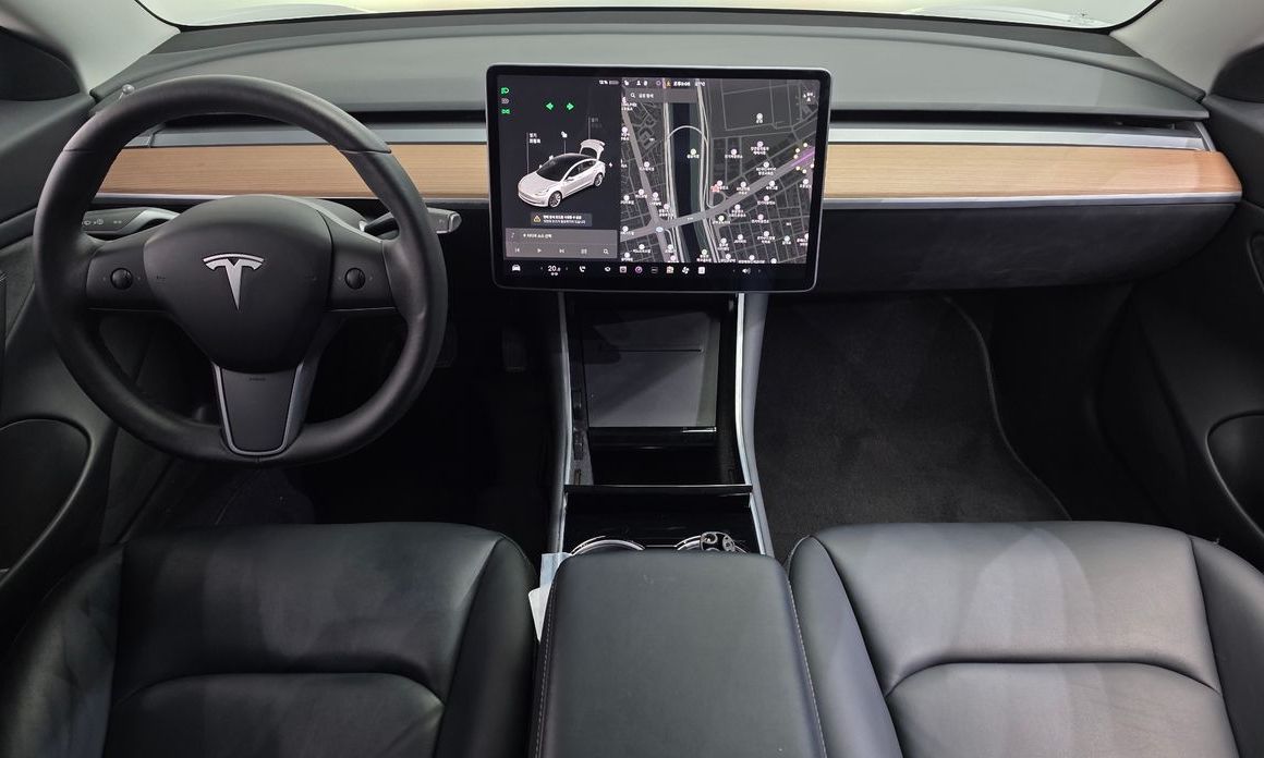Tesla Model 3 2020