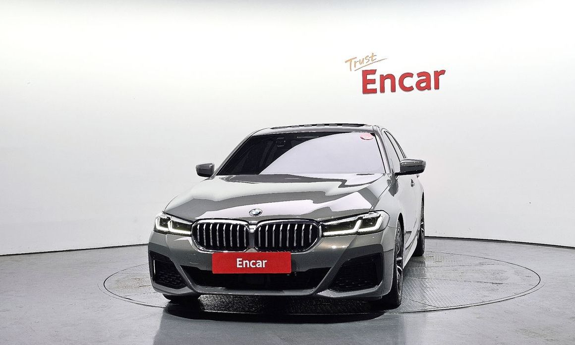 BMW 5-Series 2021