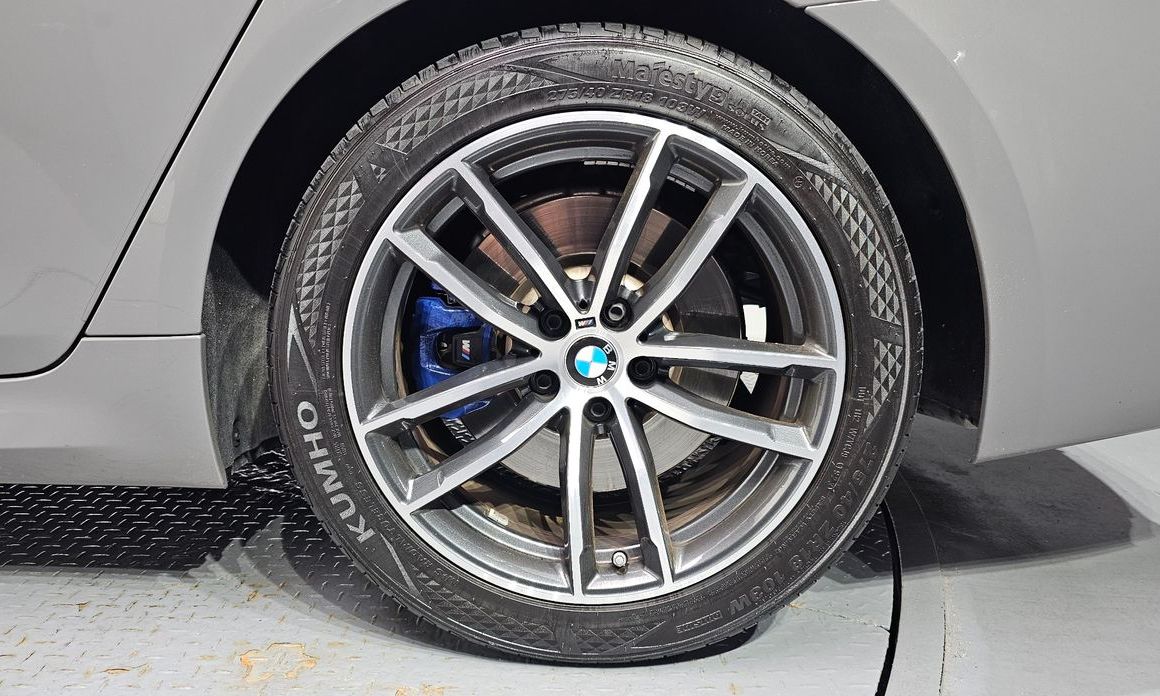 BMW 5-Series 2021