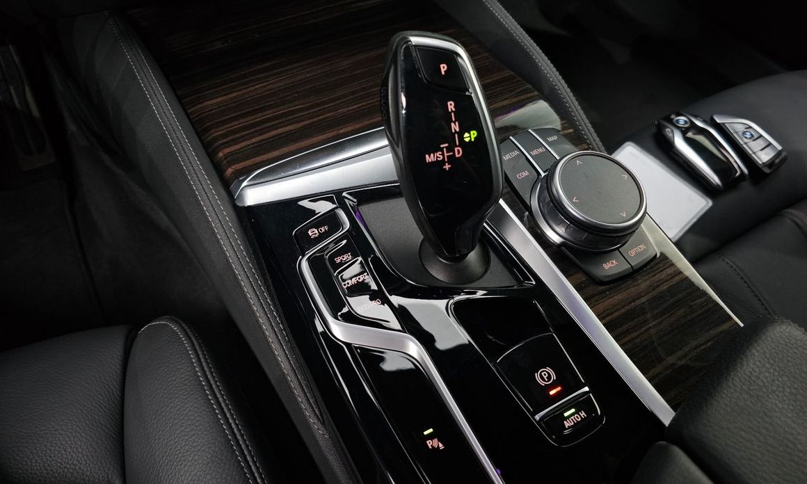 BMW 5-Series 2021