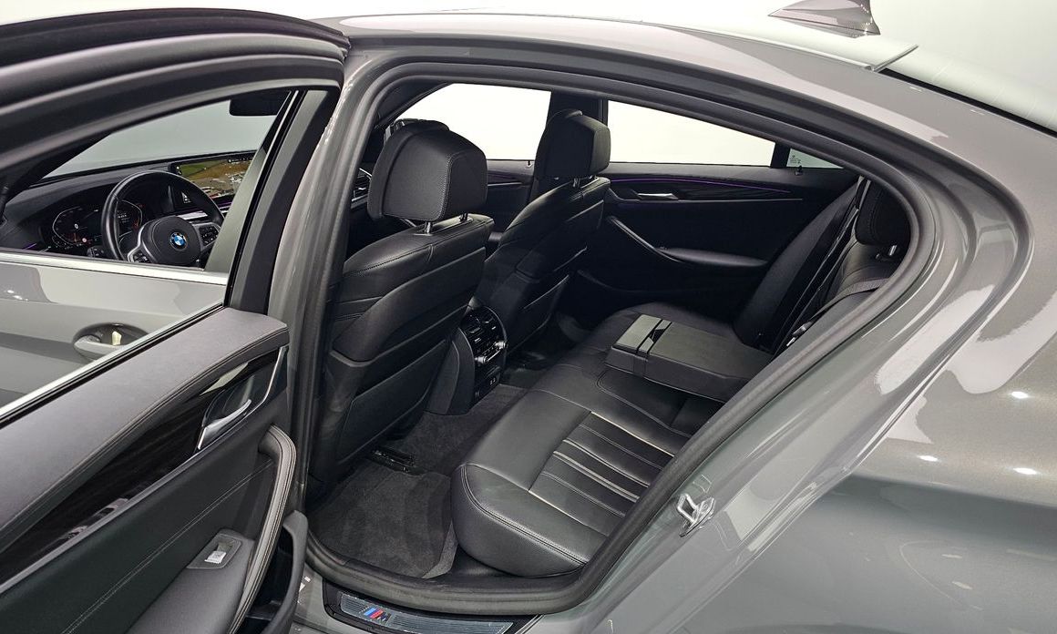 BMW 5-Series 2021