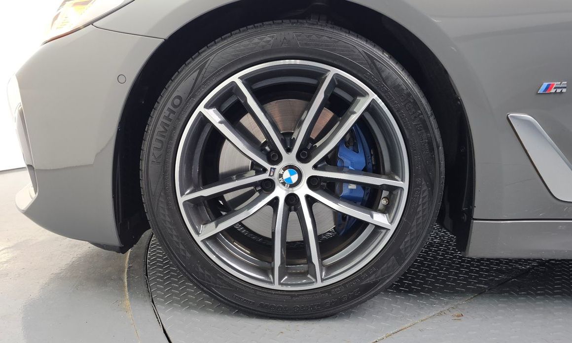 BMW 5-Series 2021