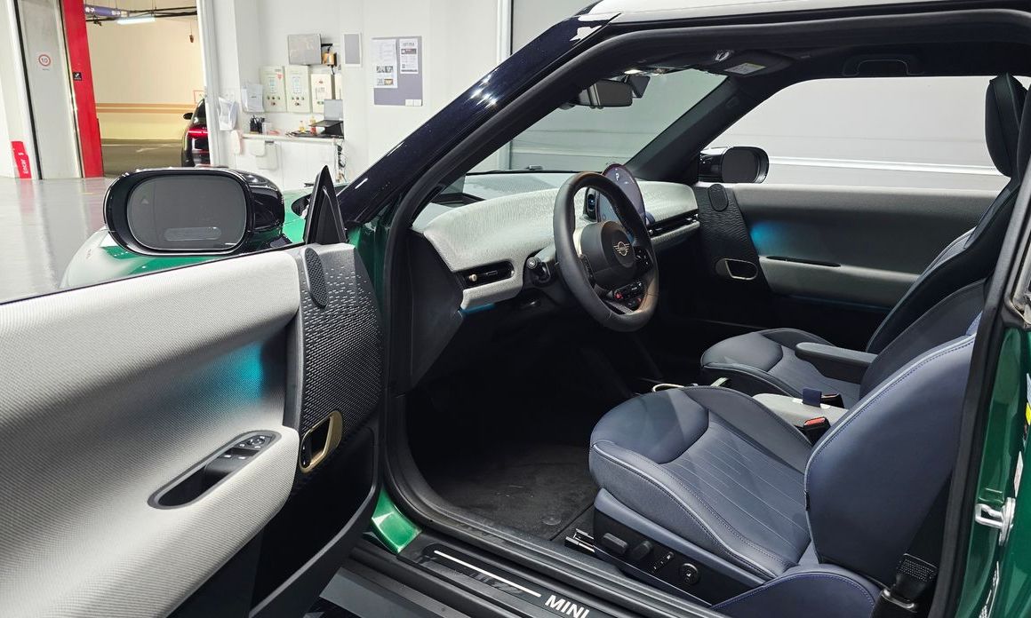 Mini Cooper 2024