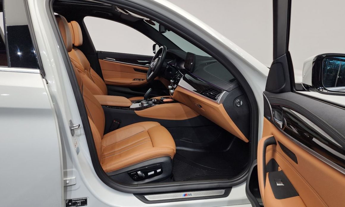 BMW 5-Series 2022