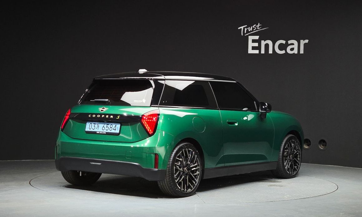 Mini Cooper 2024
