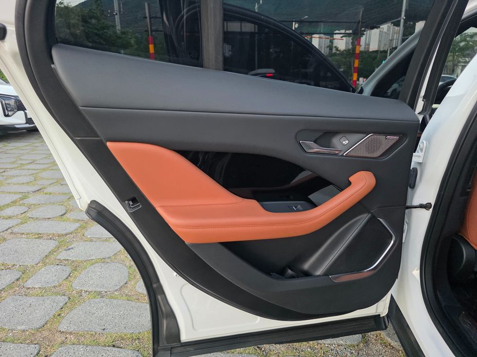 Jaguar I-PACE 2020