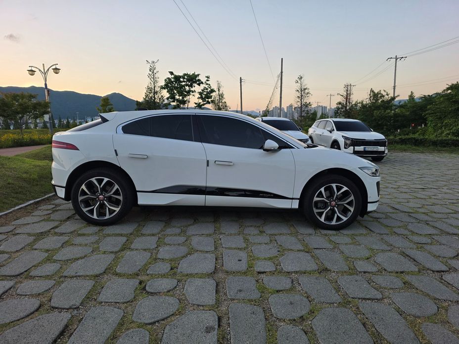 Jaguar I-PACE 2020