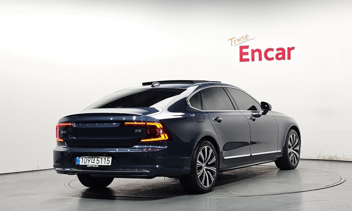Volvo S90 2023