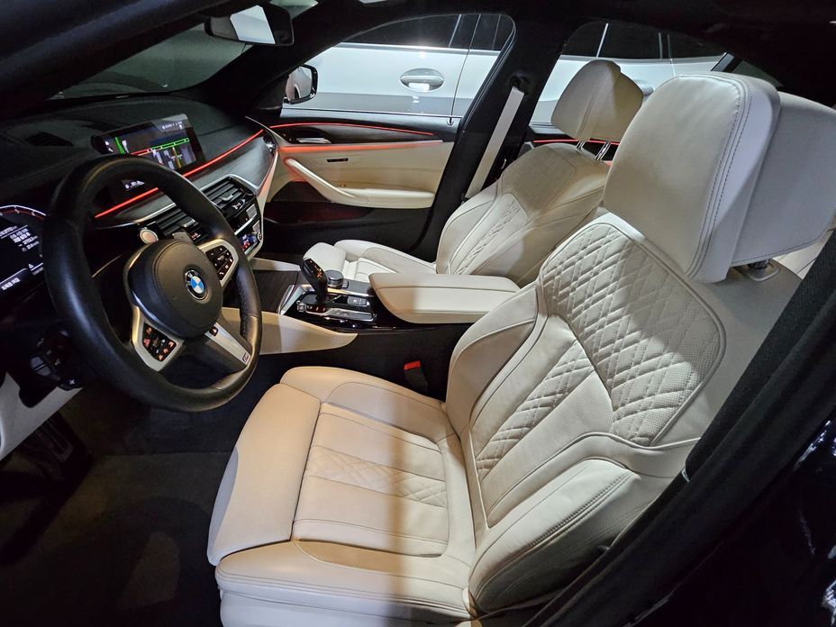 BMW 5-Series 2020