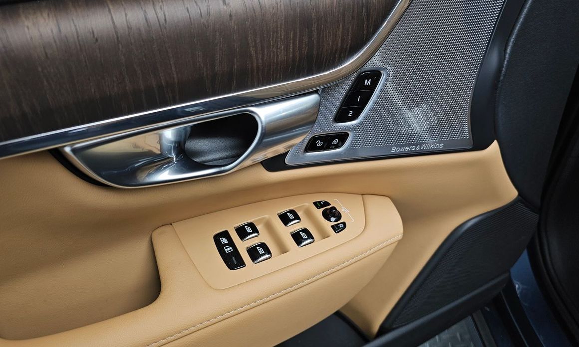 Volvo S90 2023