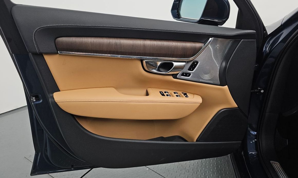 Volvo S90 2023