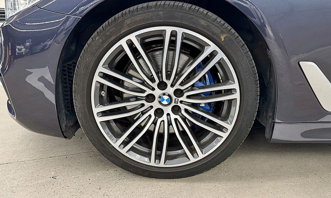 BMW 5-Series 2020