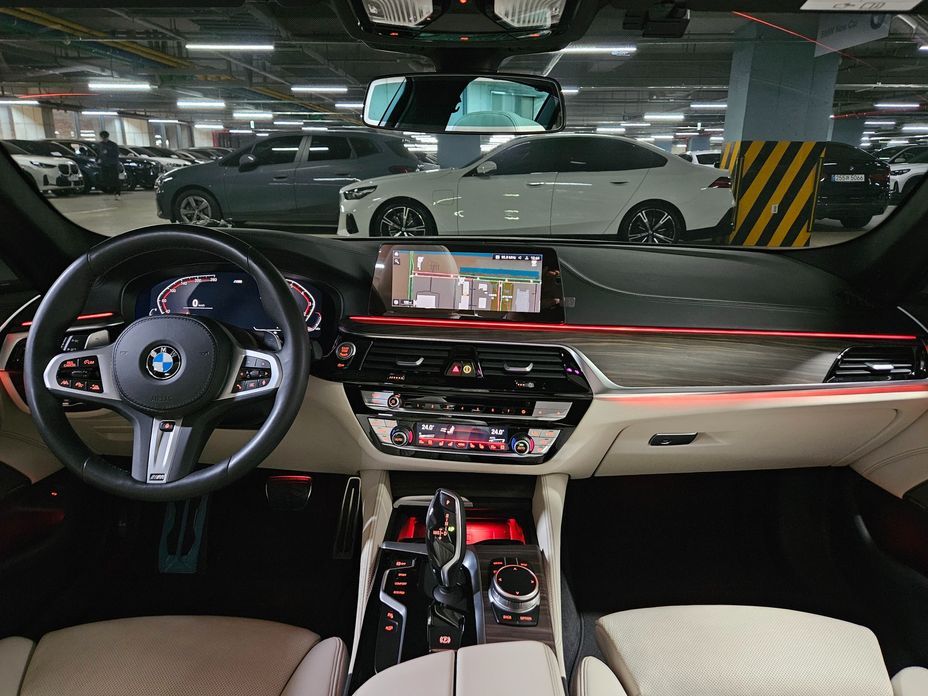 BMW 5-Series 2020