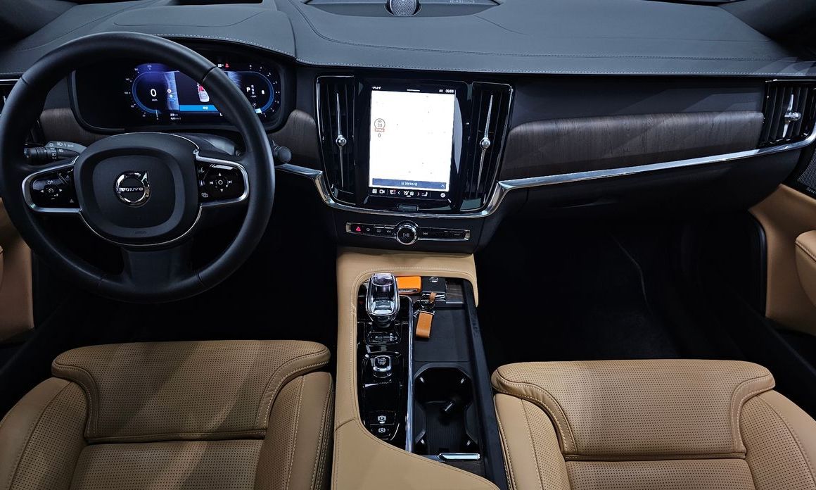 Volvo S90 2023