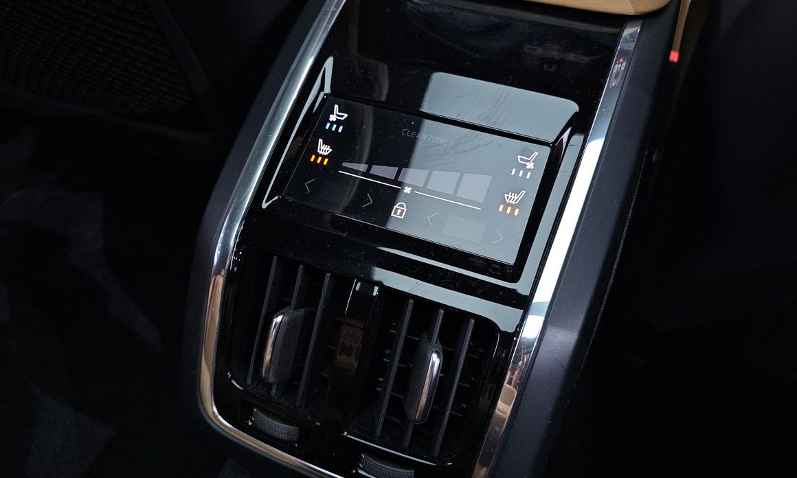 Volvo S90 2023