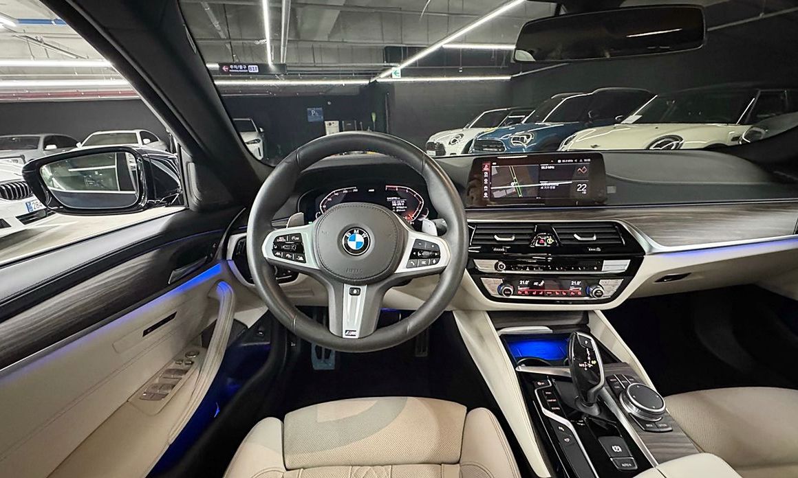 BMW 5-Series 2020