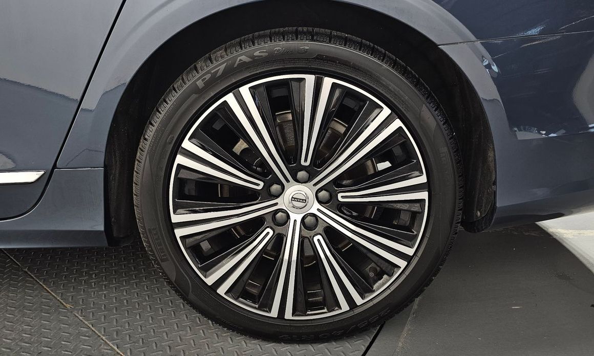 Volvo S90 2023