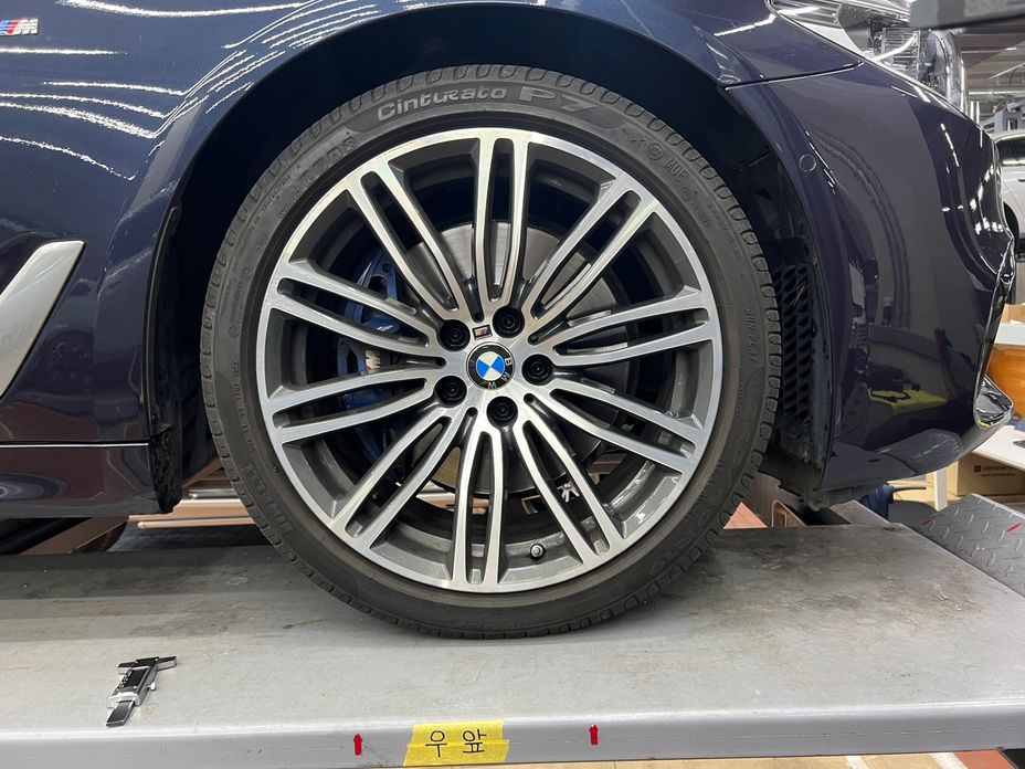 BMW 5-Series 2020